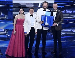 Sanremo, Amadeus sbotta: «State qui a fare le pulci su Jovanotti»