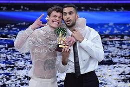 Sanremo, Mahmood e Blanco subito dopo la vittoria: «Non abbiamo ancora realizzato»