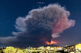 Etna: primo parossismo dell'anno