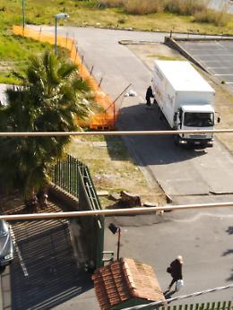 Catania: rimozione dei contenitori per la differenziata in viale Nitta