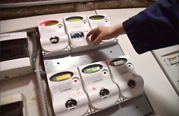 Caro bollette e benzina alle stelle, per le famiglie è un salasso: luce +131% e gas +94%