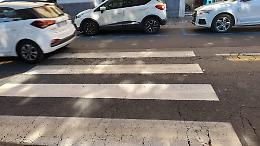 Catania: strisce pedonali con stallo blu in piazza Jolanda