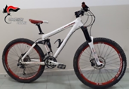 Rubano bici a scuola e la mettono in vendita sul web: denunciati due ragazzi