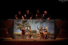 "Macbeth" con i pupi dei fratelli Napoli