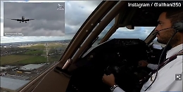 L'atterraggio nella tempesta di un 777 a Londra ripreso dal pilota della Qatar Airways