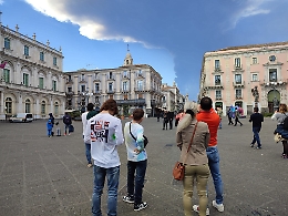 Etna, fontane di lava e nube alta 10 km: torna l'incubo della cenere