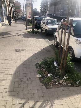 Catania: Viale Rapisardi abbandonato è dominio assoluto degli ambulanti