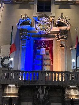 Ucraina, anche il Municipio di Catania si tinge di blu e giallo