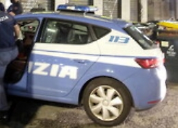 Si fa consegnare soldi da persona incapace: arrestato