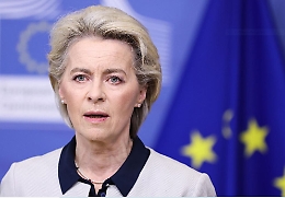 La Ue "spegne" Russia Today e Sputnik in Europa: «Basta disinformazione tossica»