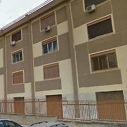 Danni e furto nel liceo Cassar&agrave; di Palermo
