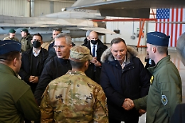 La Nato non manderà aerei nello spazio aereo ucraino