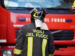 Comiso: incendiate due auto, panico tra i residenti di una palazzina