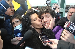 Il ritorno a casa del giovane ballerino italiano: «Sono rimasto chiuso in un garage»