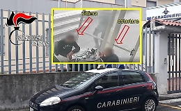 Riposto, per comprare la droga minacciava un conoscente: arrestato dai carabinieri