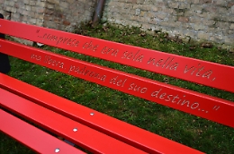 8 marzo: vandalizzate due panchine rosse nel Varesotto