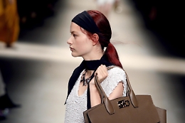 Ferragamo: nel 2021 torna utile, a 79 milioni, oltre stime