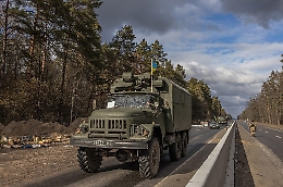 Zelensky pronto a trattare ma no alla resa Jet polacchi trasferiti in base Usa in Germania