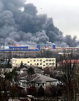 Ucraina, raid russo distrugge ospedale pediatrico a Mariupol: bambini tra i morti