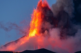 Etna, Stromboli e Vulcano tra i 100 vulcani studiati al mondo per approfondire le eruzioni