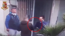 Blitz "Mezzaluna", l'arresto del corriere e il sequestro della cocaina