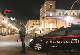 Evade dai domiciliari e il braccialetto elettronico "avverte" i carabinieri