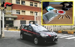 Droga in auto e a casa: denunciato un taorminese
