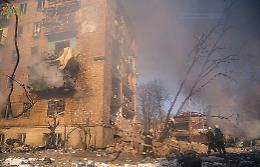 La Russia evoca il nucleare: &laquo;La useremo se nostra esistenza minacciata&raquo;