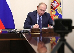 Putin alla guerra del gas con l'Occidente: pagamenti in rubli