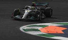 F1, Hamilton: "Ho dovuto lottare a lungo con problemi mentali"