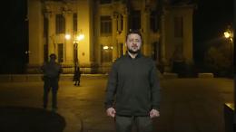 Zelensky, russi preparano possenti attacchi Donbass e sud: morto un combattente italiano