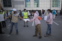 Ramadan: sceicco Dubai lancia la campagna 'un miliardo di pasti'