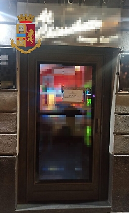 Pub adibito a discoteca e assembramenti in un chiosco: multe e chiusure per attivit&agrave;