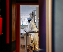 Covid, il bollettino dell'11 aprile in Sicilia: 1.818 nuovi casi e altri 5 morti