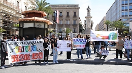 Catania,studenti del Boggio Lera in piazza: "Vogliamo una scuola più sicura"