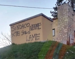 Scritta di minacce a sindaco di Petralia Soprana infiamma la campagna elettorale