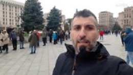 «Fuck You nave da guerra russa» a ruba il francobollo con l'insulto dei marinai ucraini