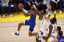 Playoff NBA: Phoenix sconfitta in casa a sorpresa