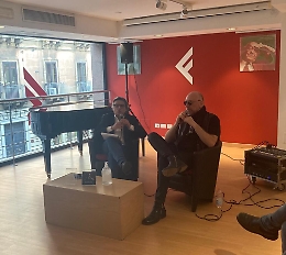 Romantic, Mario Biondi e il mix tra jazz e soul per raccontare tutte le facce dell'amore