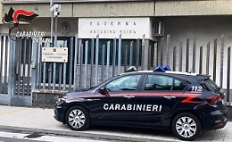 Vanno per rubare un'auto ma restano senza benzina: ordinanza per due ladri