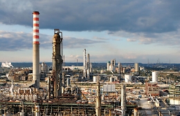 Lukoil di Priolo a rischio blocco se a Berlino passa embargo sul petrolio russo