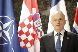 Ucraina, per la Nato la guerra sta entrando in una "fase decisiva"