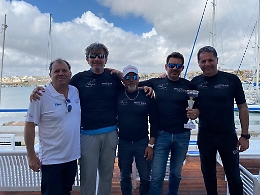 La Sailing Team Zizzania Jr prima in classifica dopo sei prove sulle otto in calendario