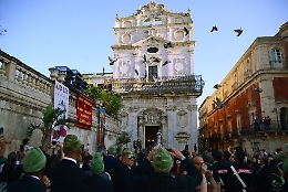 S. Lucia, migliaia di siracusani per strada