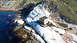 &laquo;Salvare la ex caserma di Punta Bianca&raquo;, l'appello di Mareamico