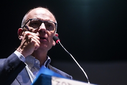 Omofobia: Letta, impegno determinato per approvare ddl Zan