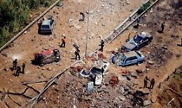 Capaci, "Bastardi, macellai...", l'urlo di dolore nell'inferno di quel sabato maledetto