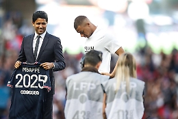Mbappe resta al PSG: contratto monstre da 300 milioni in tre anni