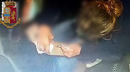 Palermo, 400 euro per la vaccinazione finta: arrestati infermiera e medico in pensione