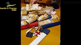 Foggia, imbianchino in casa aveva cocaina e 657 mila euro: &laquo;Sono i rispami dei miei genitori&raquo;